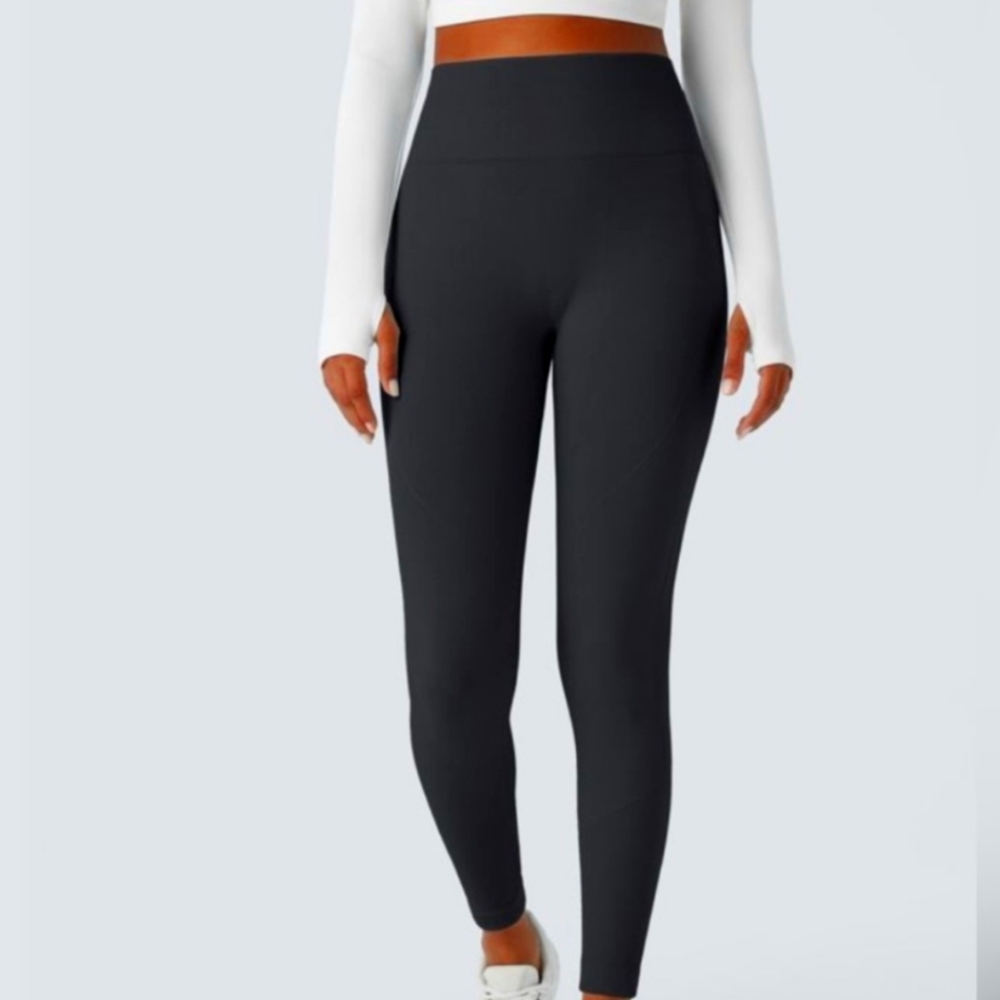 HALARA Black High-Waisted Leggings